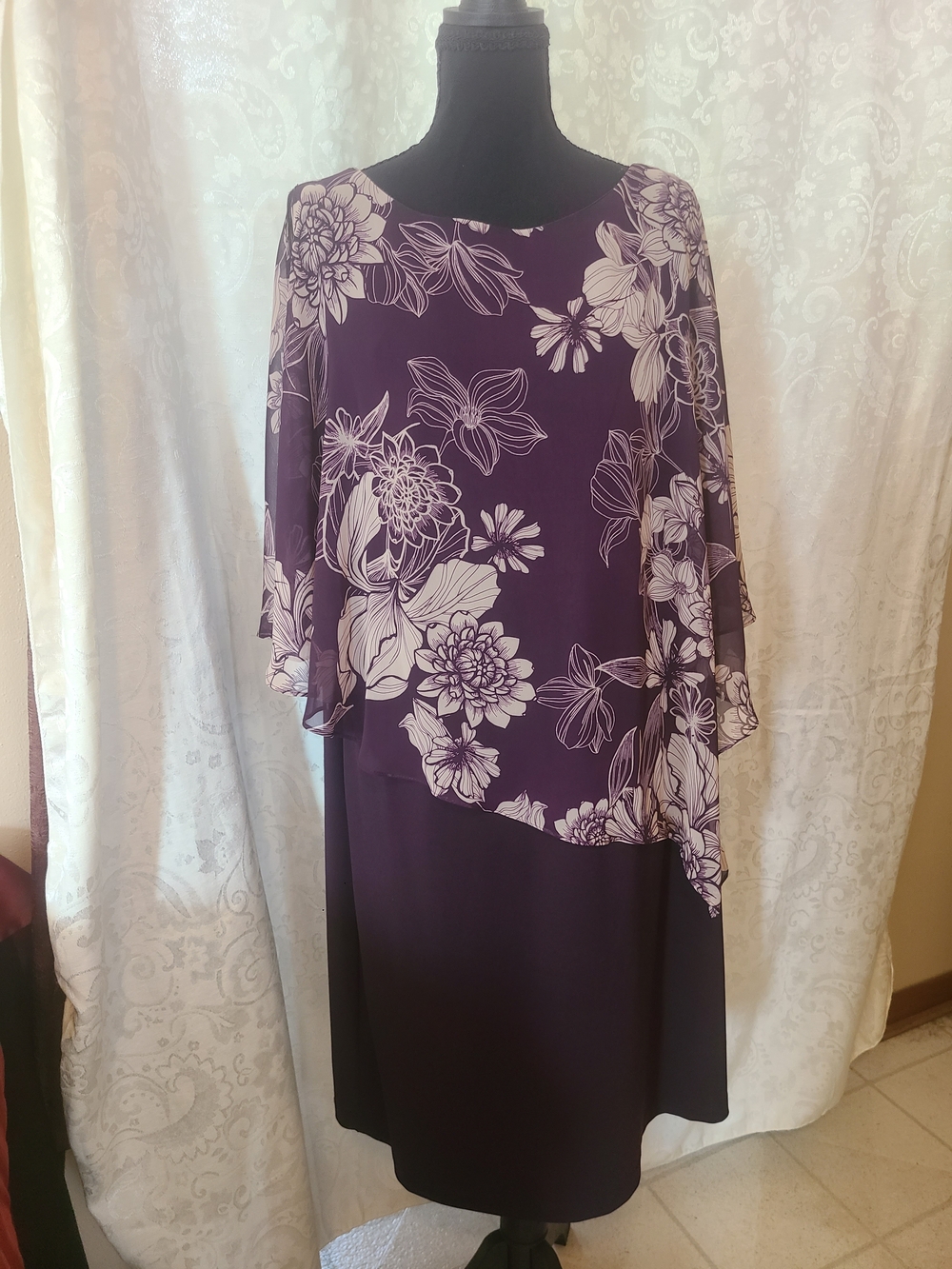 Elegant Plum and Cream Volor Floral Overlay Dress - Women's Size 16W